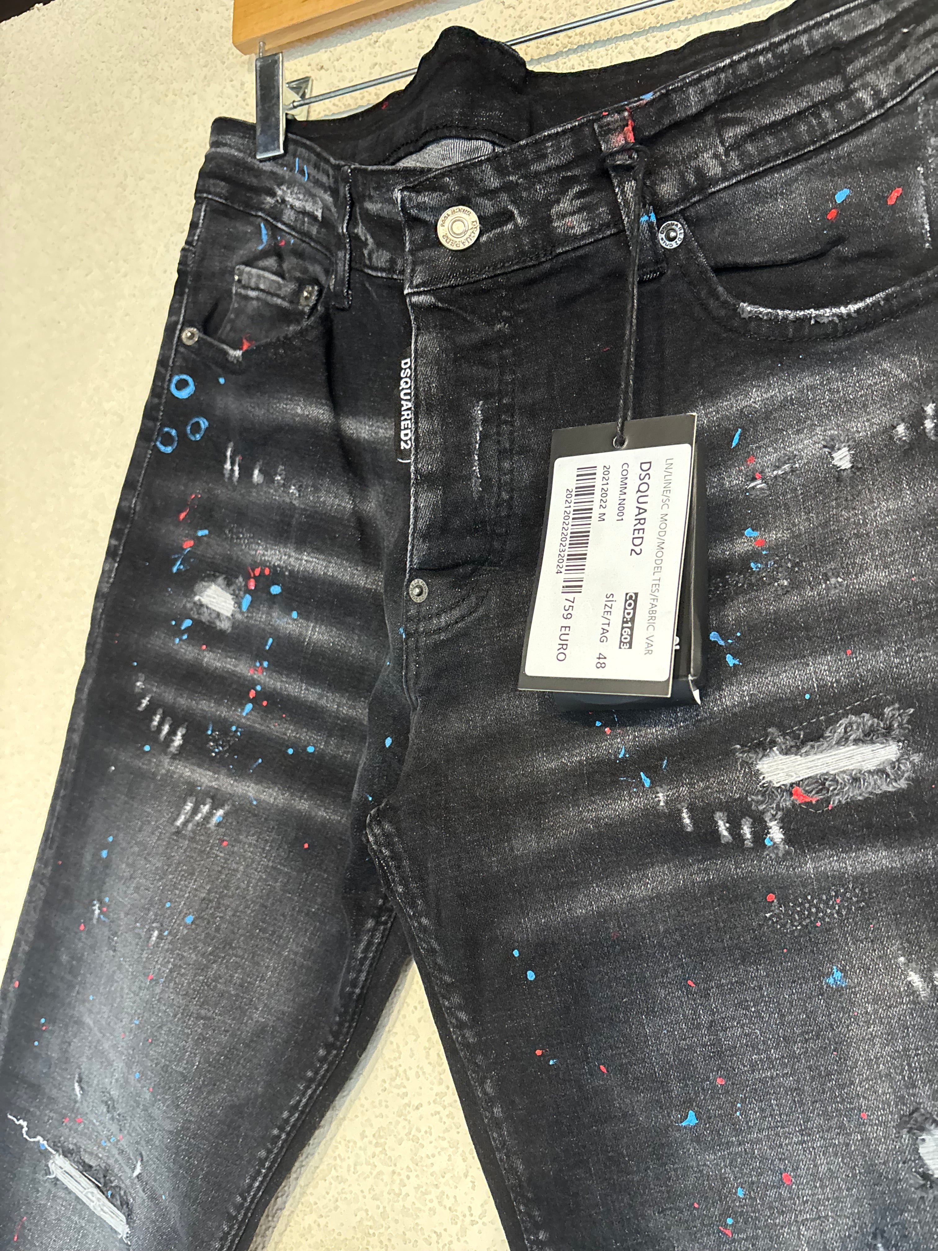 Dsquared2 Black Cropped Denim