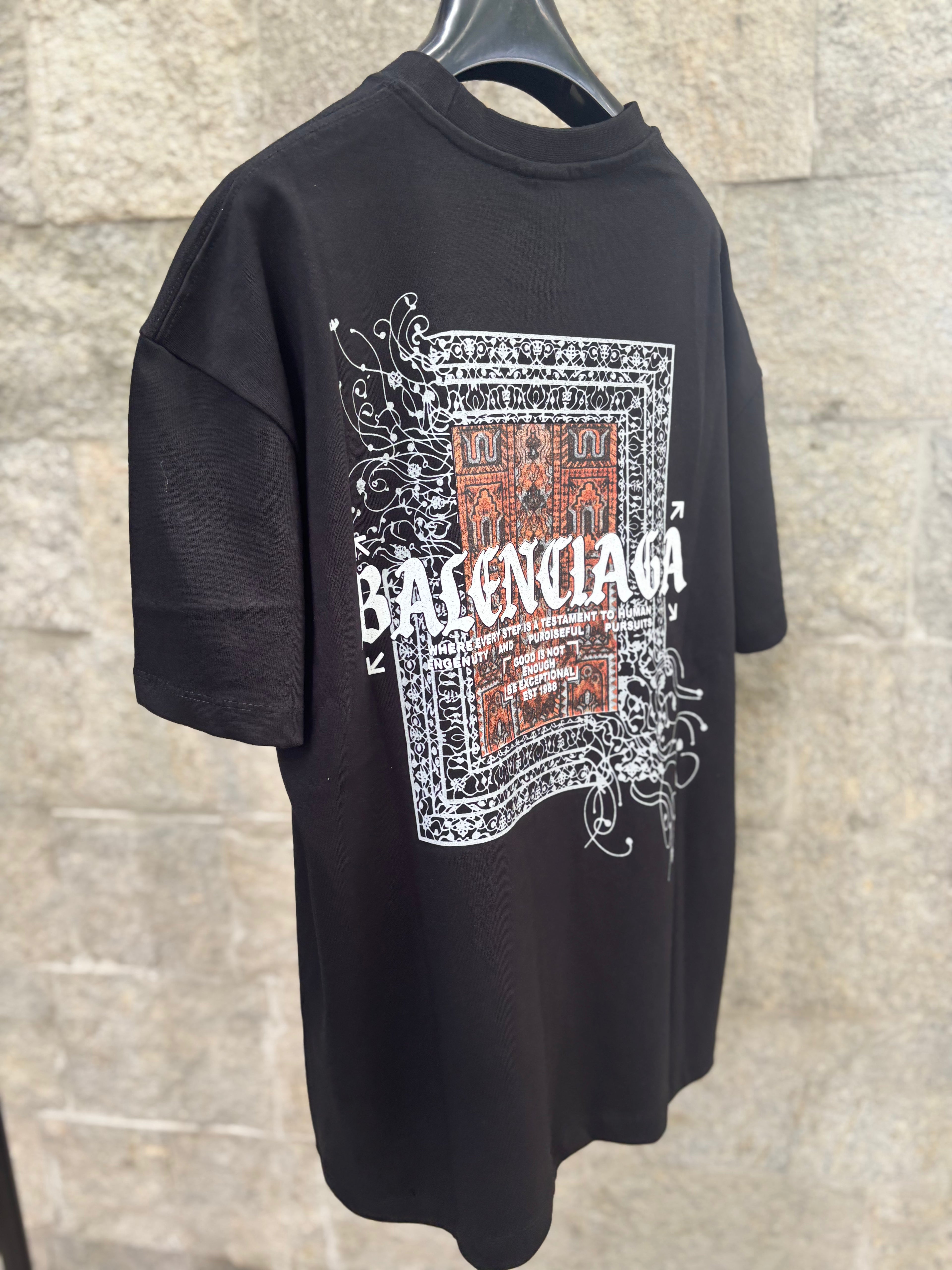 Balenciaga T-Shirt с принт Medium-Fit