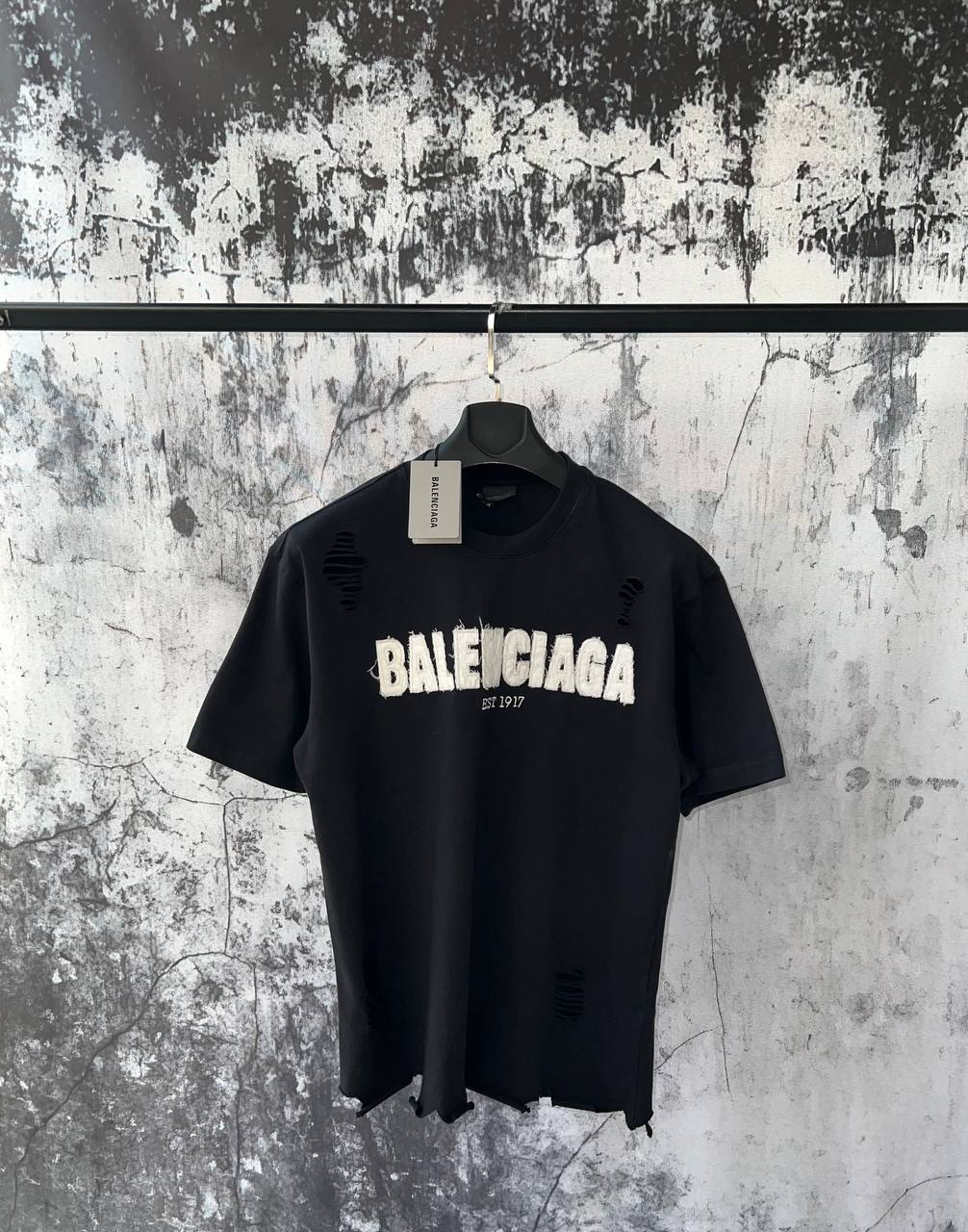 Balenciaga T-Shirt с лазер и бродерия Medium-Fit