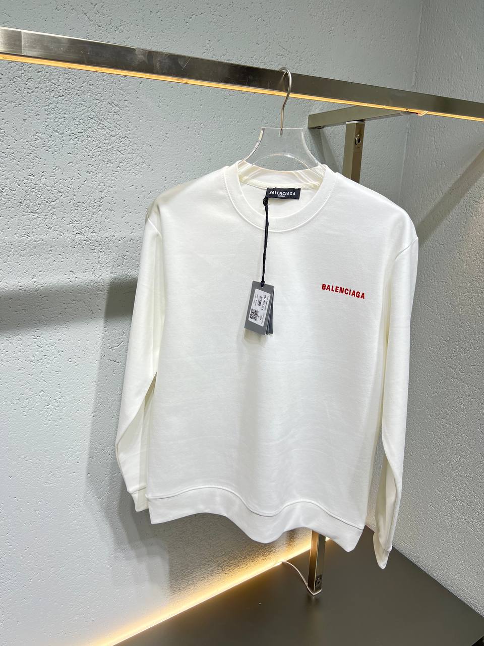 Суичър Balenciaga Red Tape Type